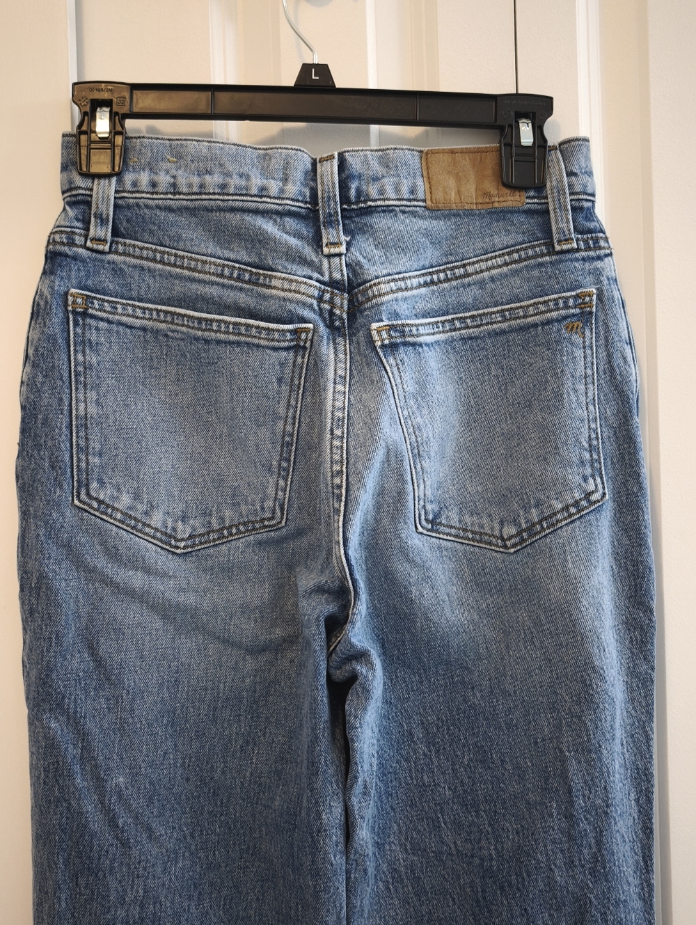 Women's Perfect Vintage Distressed Jeans - Picture 5 of 8